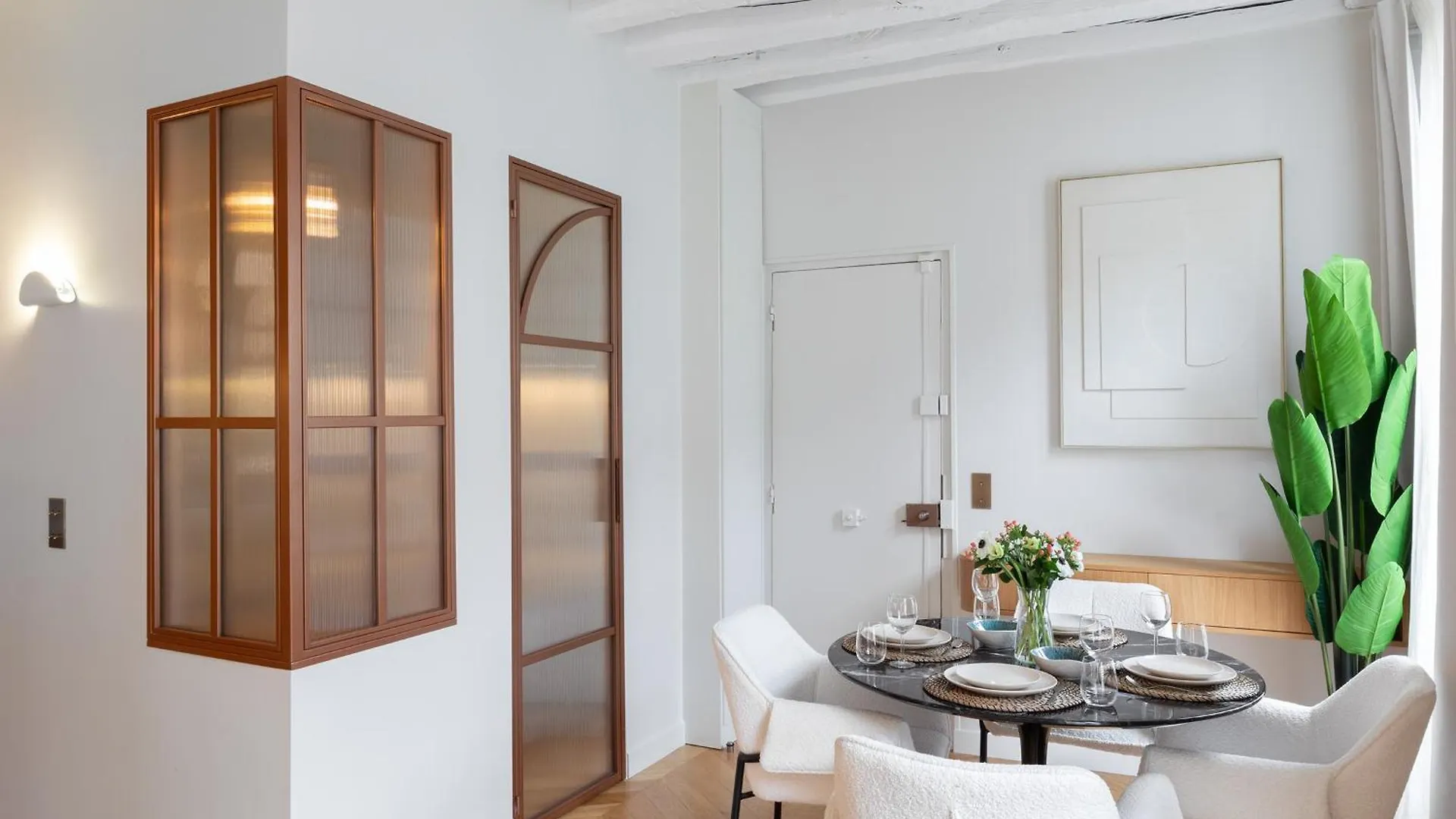 Luxury Apartment Saint Honore II Paris France